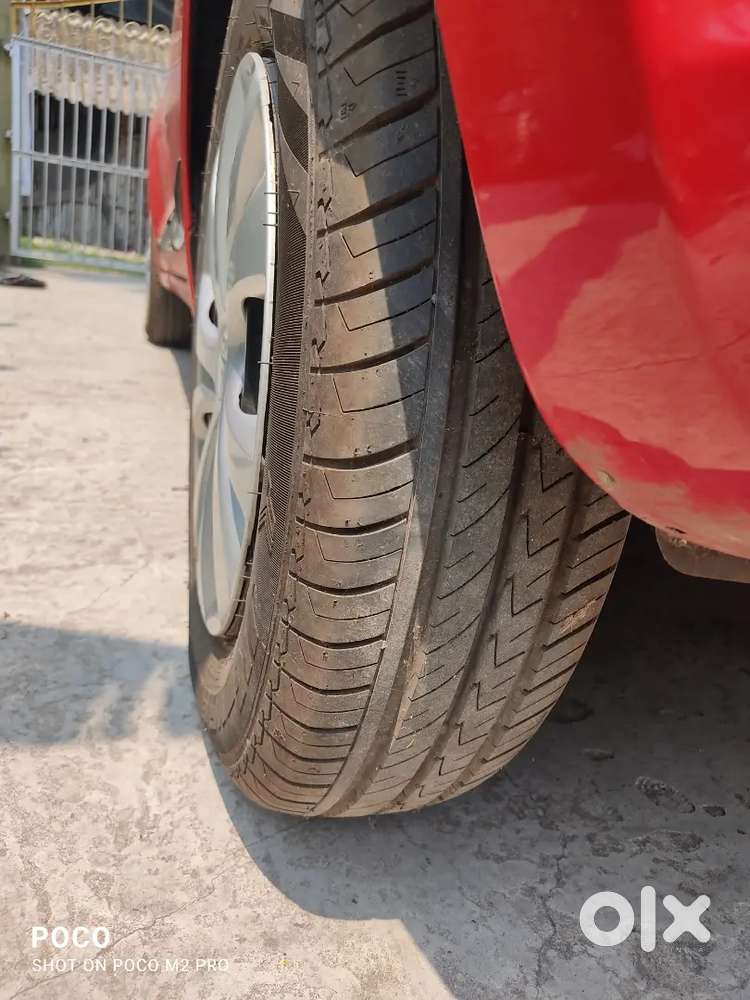 New Maruti Suzuki Swift (automatic) 2023...1156 Km Driven