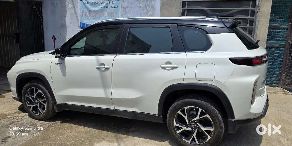 Toyota Urban Cruisor Hyryder