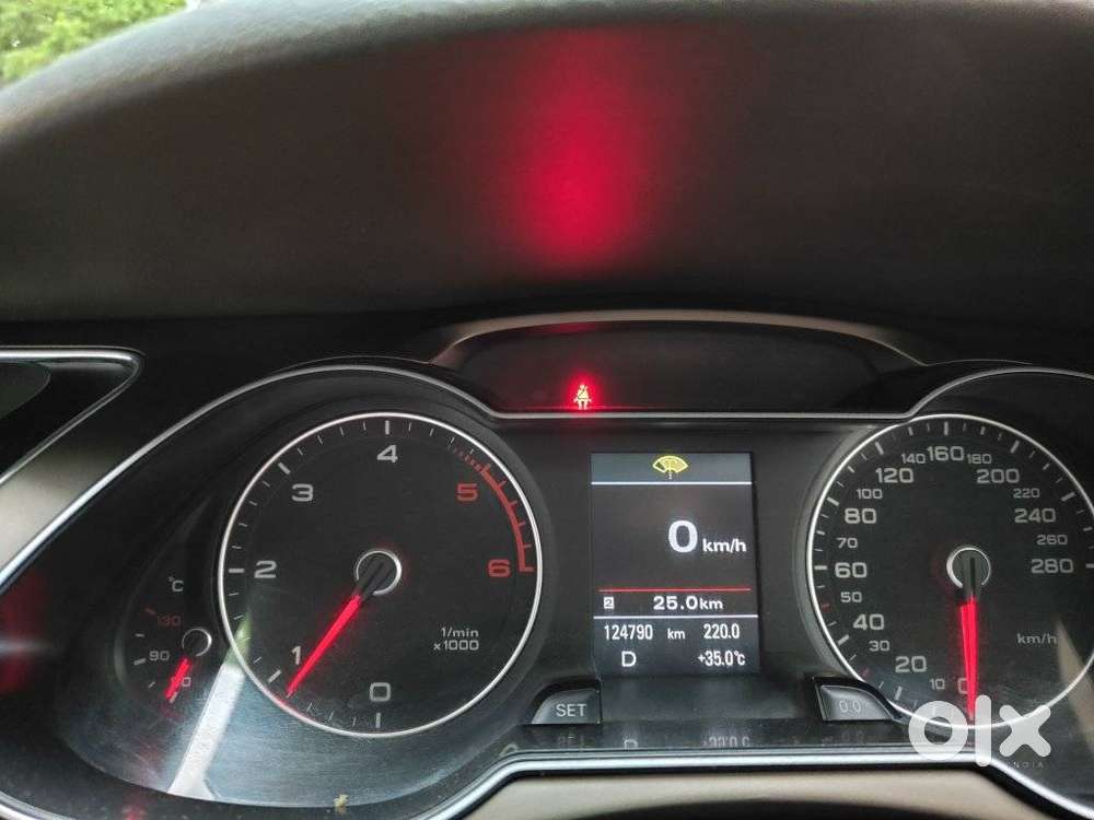 Audi A4 2.0 Tdi Premium With Sunroof, 2013, Diesel