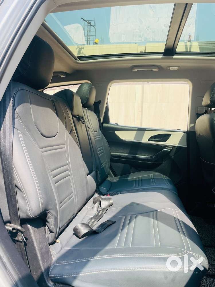 Mahindra Xuv700 2.2 Ax 5 Diesel Mt 7 Str, 2022, Diesel