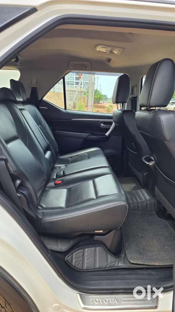 Toyota Fortuner 4x2 At, 2023, Diesel