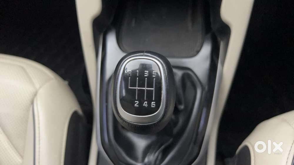 Kia Carens 1.5 Luxury Plus Turbo 7 Str, 2023, Petrol