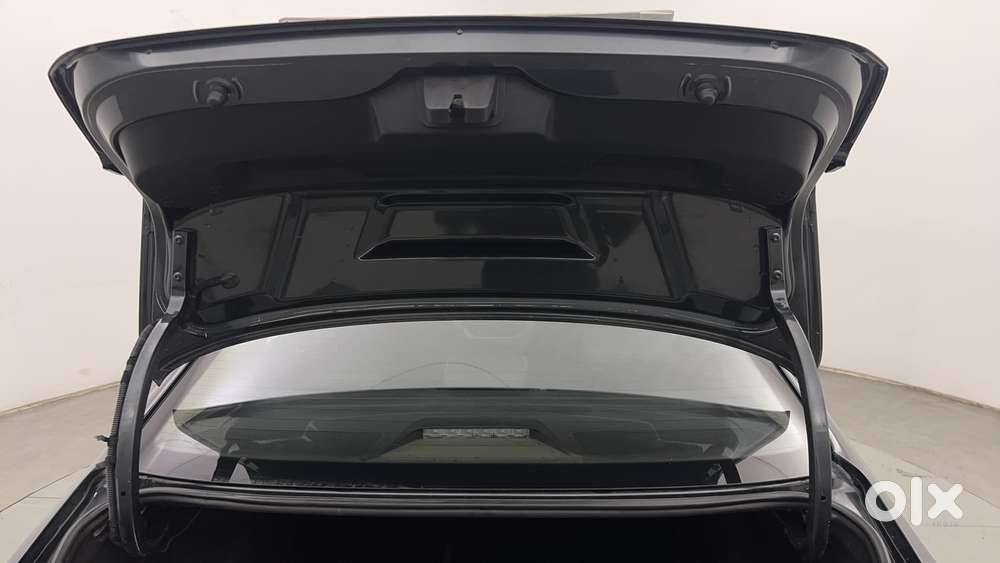 Skoda Slavia Style 1.5l Tsi Dsg, 2022, Petrol