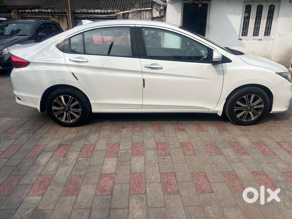 Honda City I-vtec V, 2018, Petrol