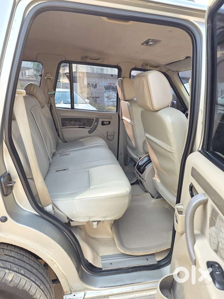 Mahindra Scorpio 2011 Manual