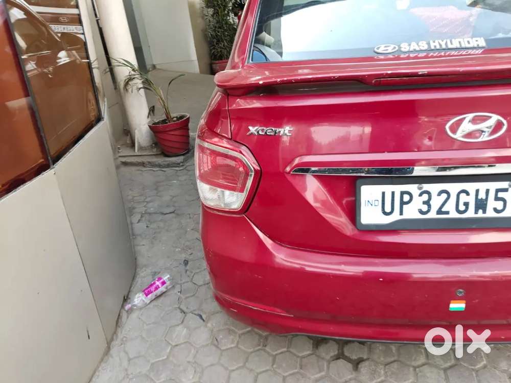 Hyundai Xcent 2016 Petrol  93k Km  Manual  Excellent Condition