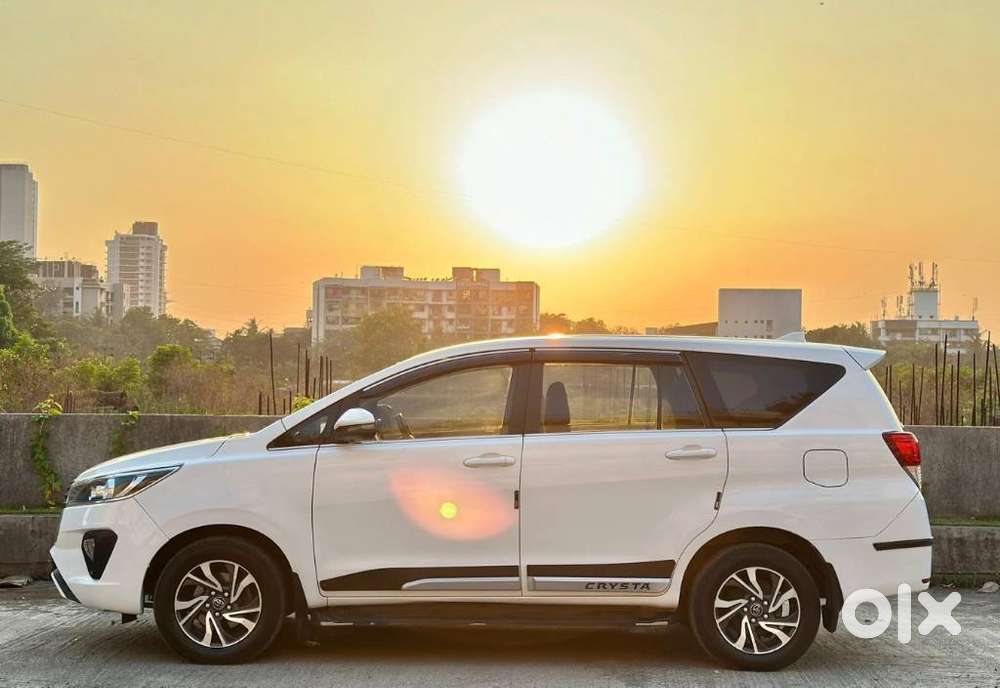 Toyota Innova Crysta 2.4 G Mt 8s, 2021, Diesel