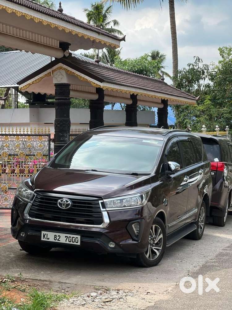 Toyota Innova Crysta 2022 Diesel 50000 Km Driven