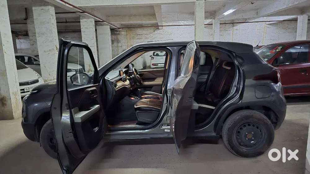 Tata Punch Adventure Rhythm Pack Mt