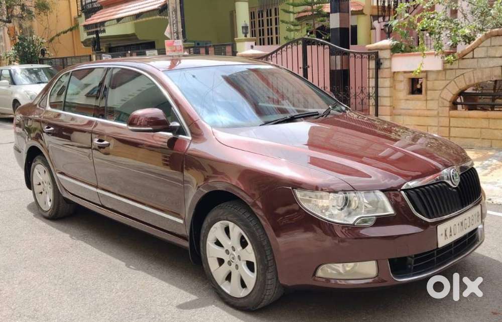 Skoda Superb Elegance 1.8 Tsi At, 2011, Petrol