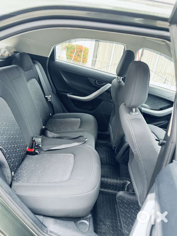 Tata Nexon 1.2 Revotron Xma Amt, 2020, Petrol