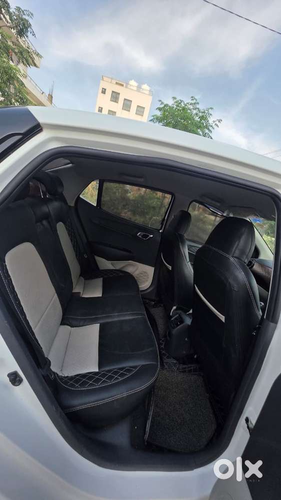 Hyundai Aura Cng 2022