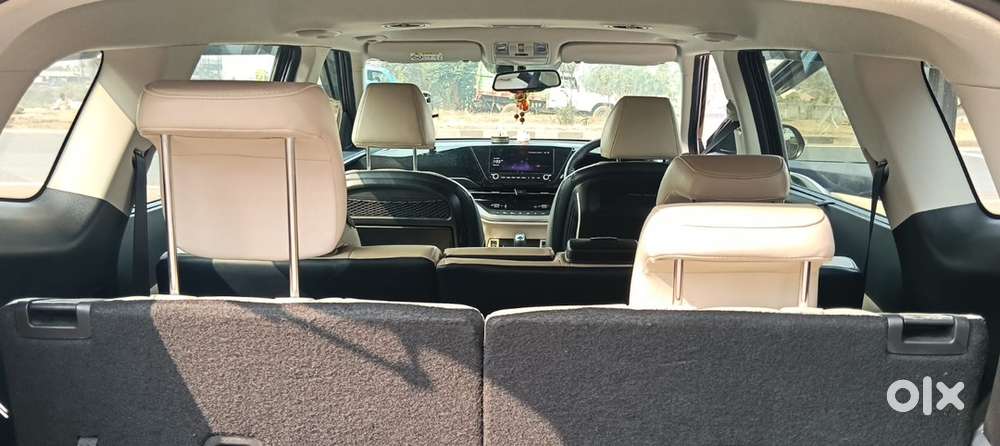 Kia Carens 2024 Diesel Well Maintained