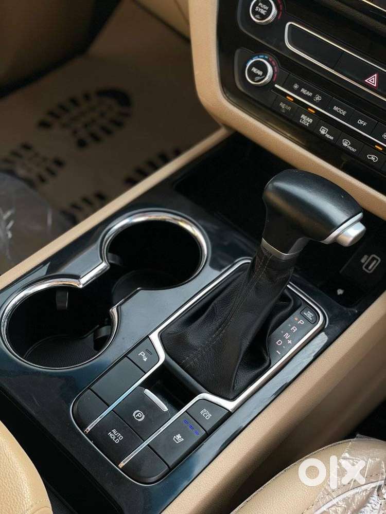 Kia Carnival Limousine Plus 7 Str, 2022, Diesel