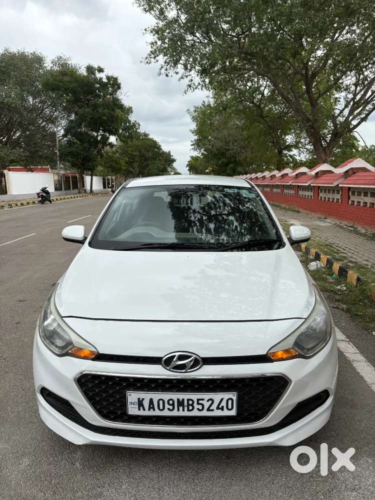 Hyundai I20 Magna 2015 Diesel Car Urgent Sell