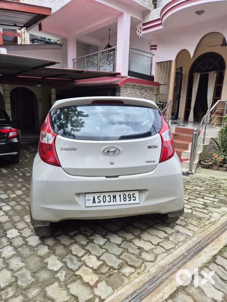 Hyundai Eon 0.8 Sportz 2013