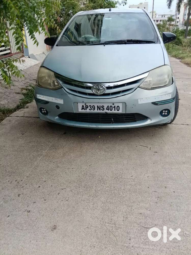 Toyota Etios Xclusive 2013