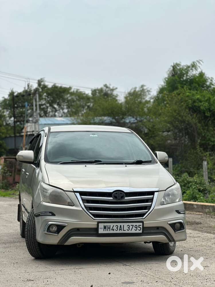Toyota Innova 2012 Well Maintained