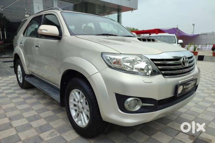 Toyota Fortuner 3.0 Ltd, 2012, Diesel