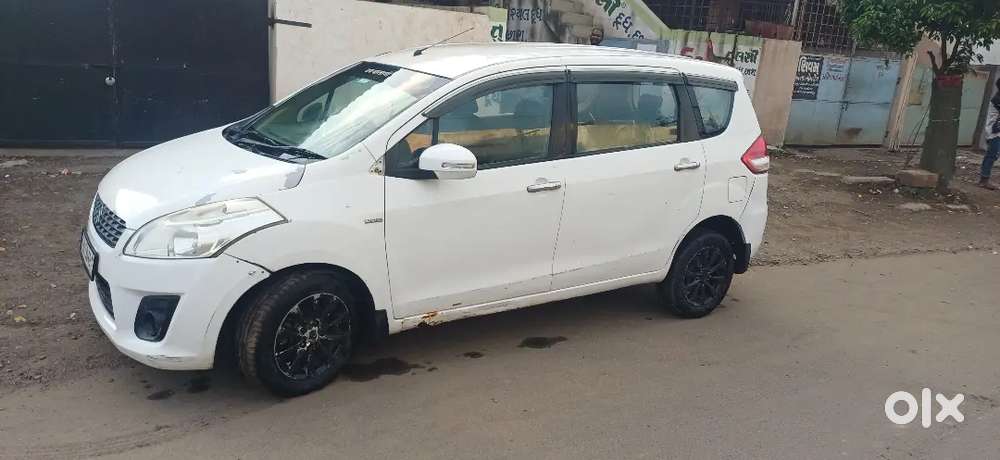 Maruti Suzuki Ertiga 2013