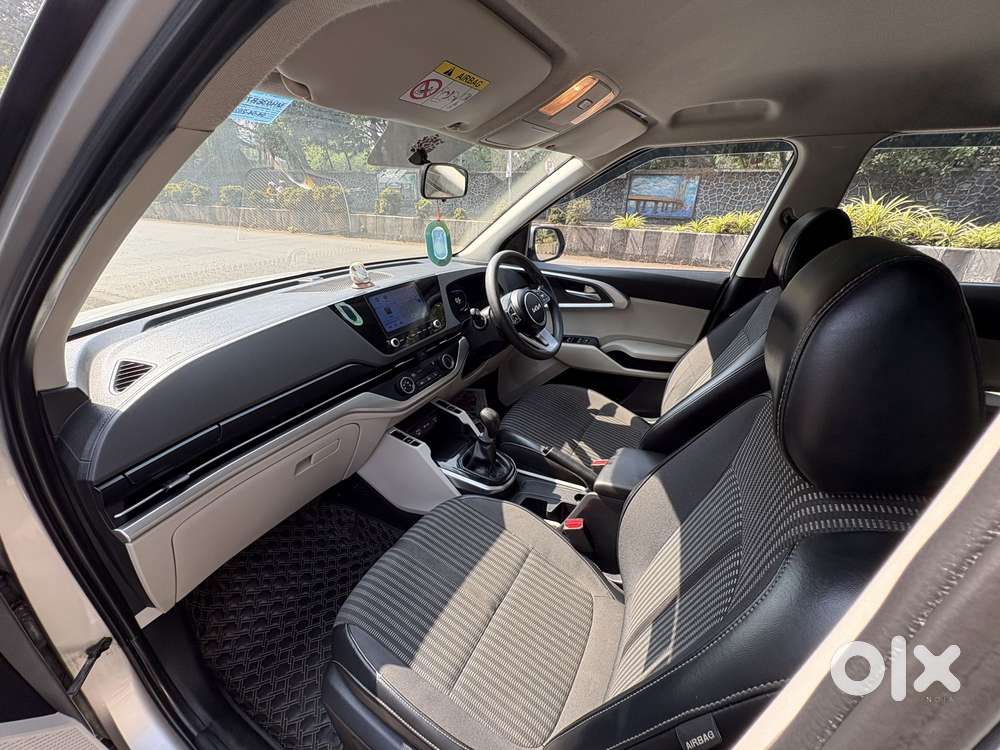 Kia Carens 1.4 Prestige 7 Str, 2023, Petrol