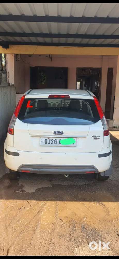 Ford Figo 2013 Diesel 140000 Km Driven