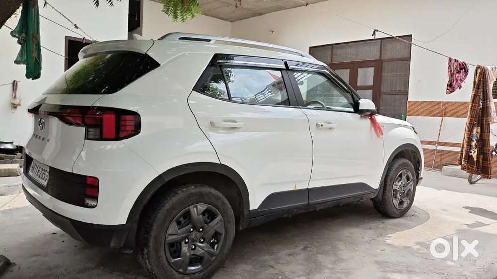 Hyundai Venue 2028 S Petrol Manual