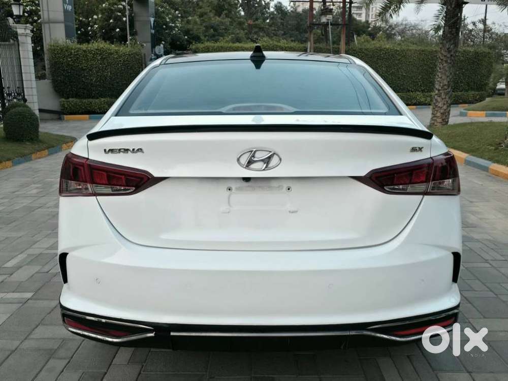 Hyundai Verna 1.5 Sx (o) Turbo Petrol Dct, 2021, Petrol