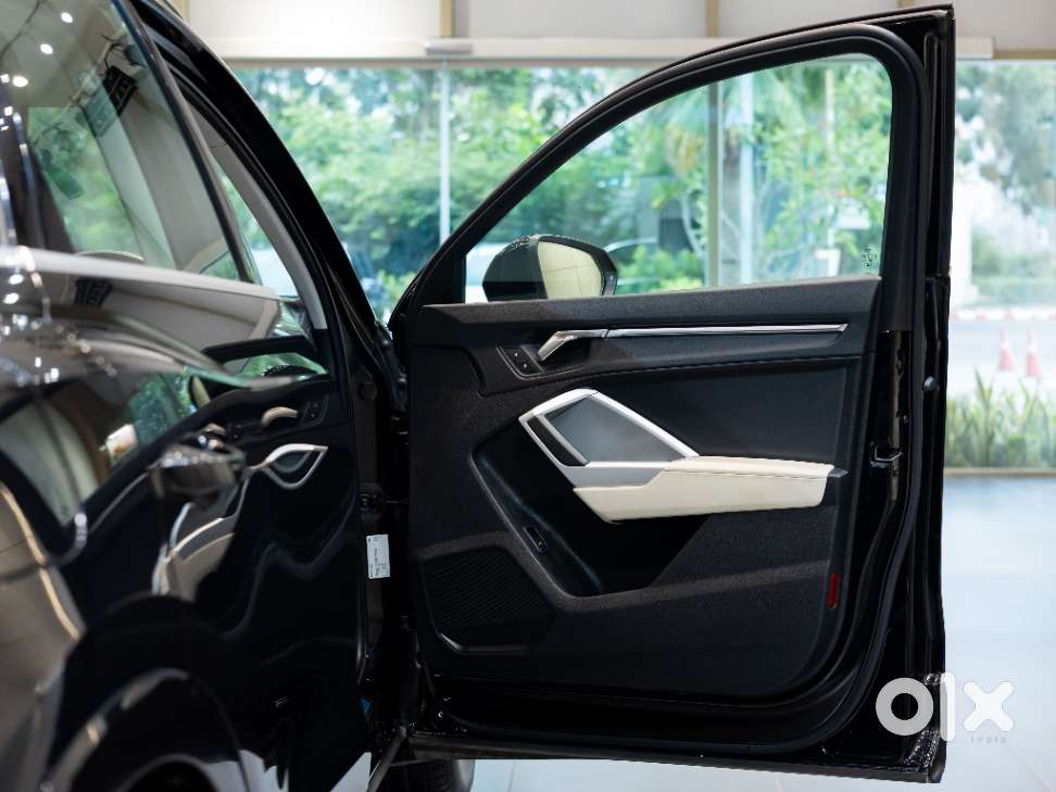 Audi Q3 40 Tfsi Technology, 2025, Petrol