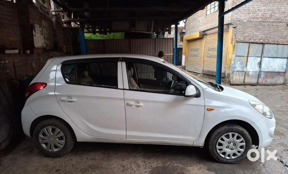 Hyundai I20 2010 Petrol Well Maintained