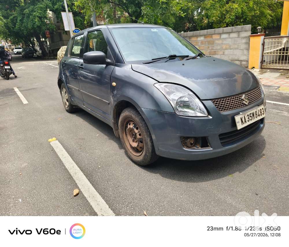 Maruti Suzuki Swift Vxi + Manual, 2010, Petrol