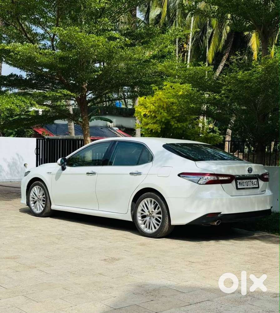 Toyota Camry 2.5 Hybrid, 2021, Petrol