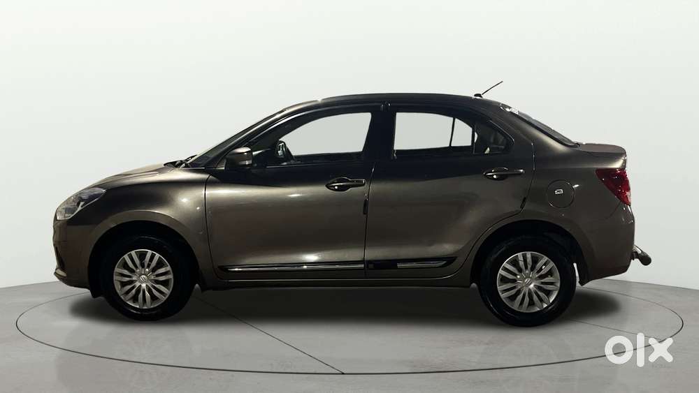 Maruti Suzuki Swift Dzire Amt Vxi, 2022, Petrol