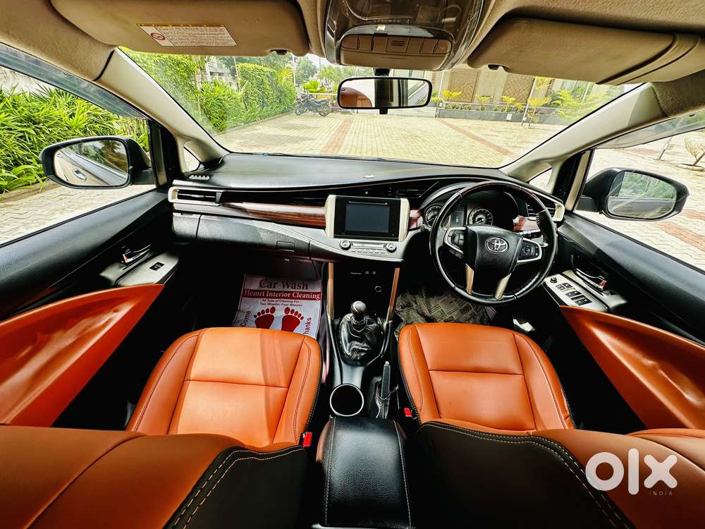 Toyota Innova Crysta 2.4 V 8 Str, 2016, Diesel