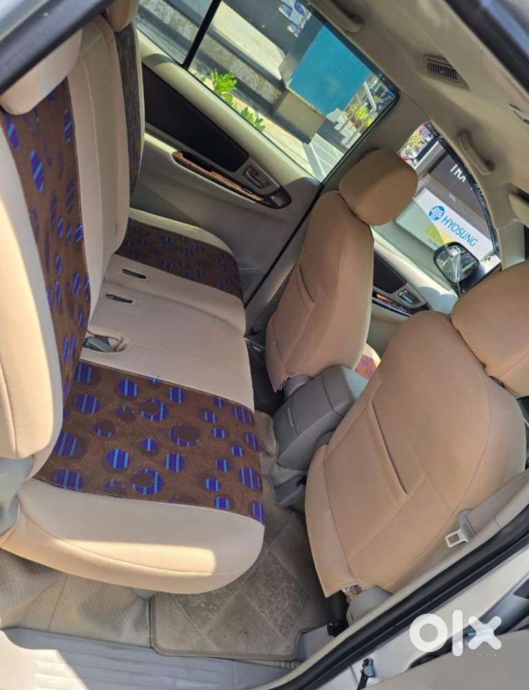 Toyota Innova 2.5 Vx 8 Seater Bs Iv, 2013, Diesel