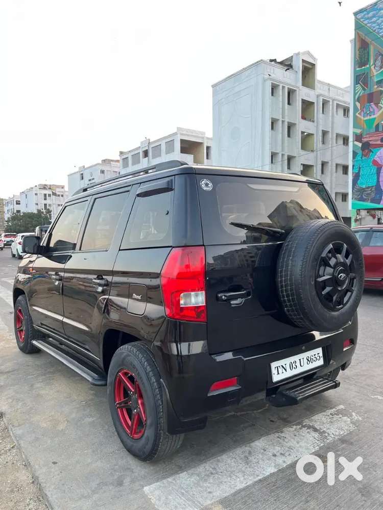 Mahindra Tuv 300 2017