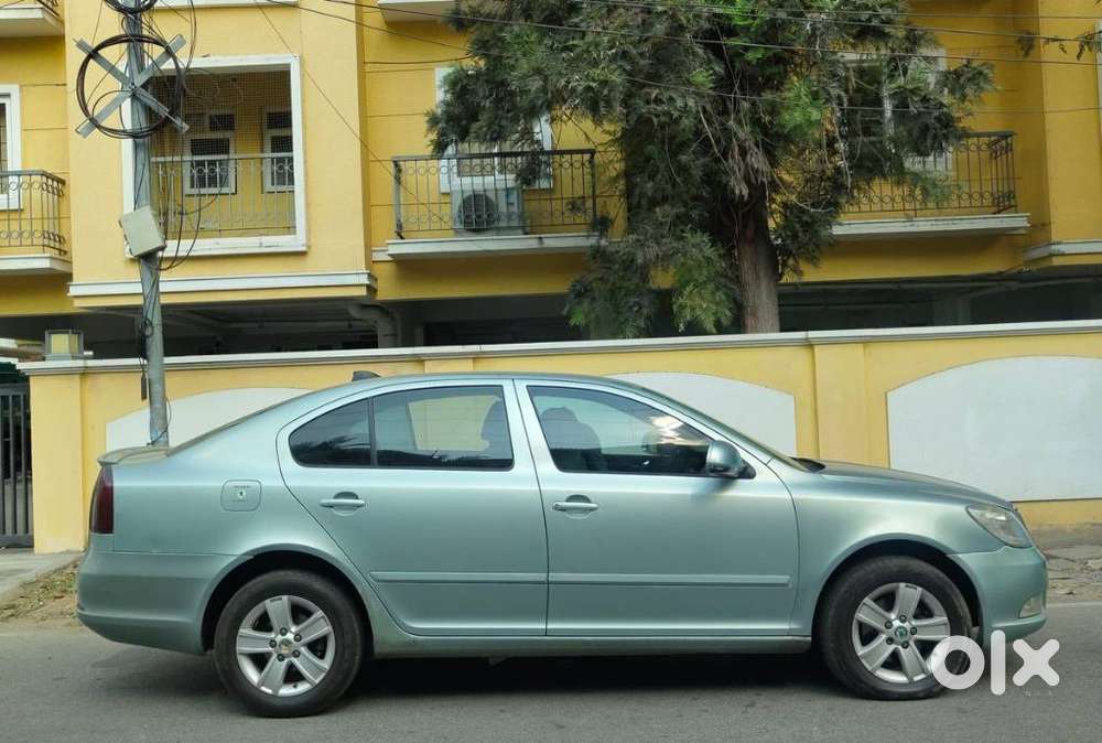 Skoda Laura 1.9 Tdi At Elegance, 2009, Diesel