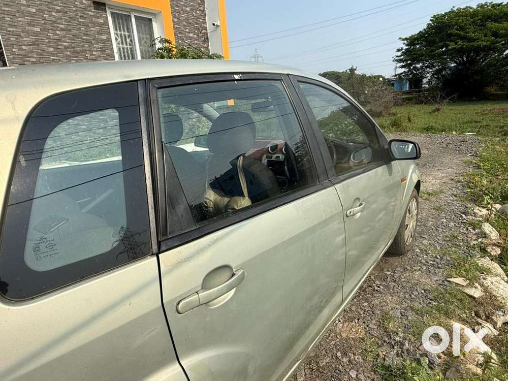 Ford Figo 2010 Petrol 69000 Km Driven
