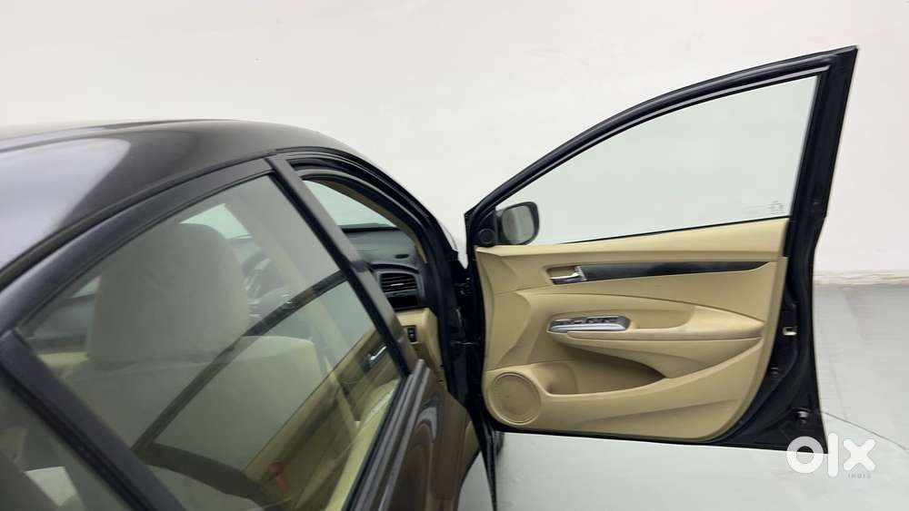 Honda City V Mt, 2013, Petrol