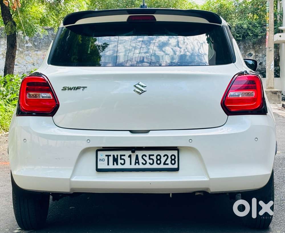 Maruti Suzuki Swift Vxi Optional, 2023, Petrol