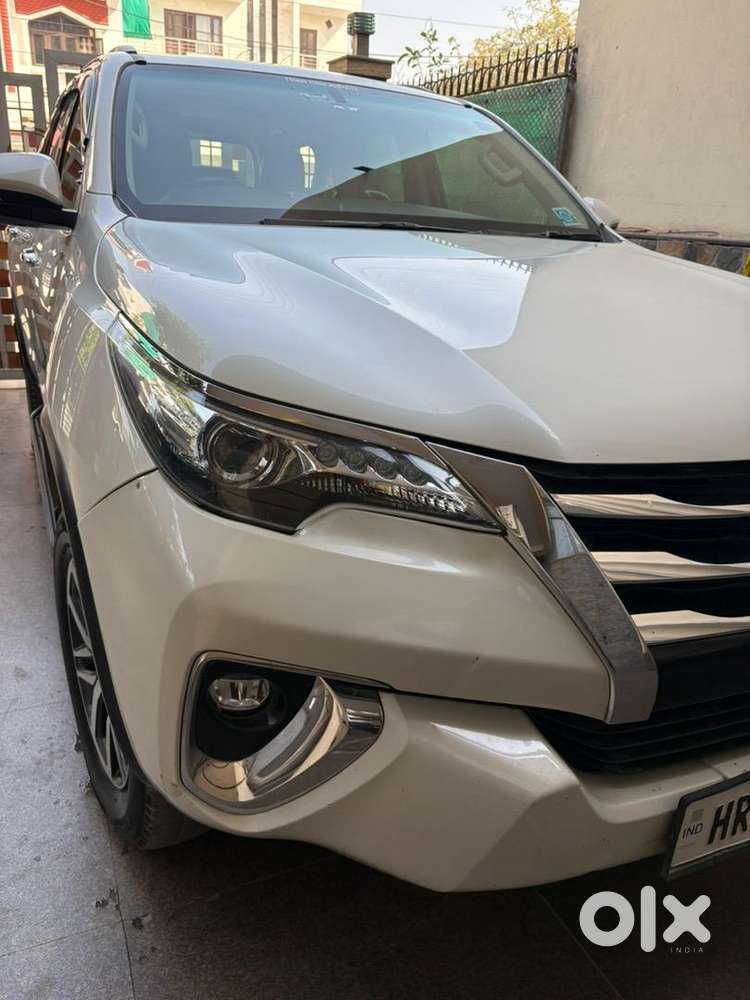 Toyota Fortuner 2021 Diesel 86180 Km Driven