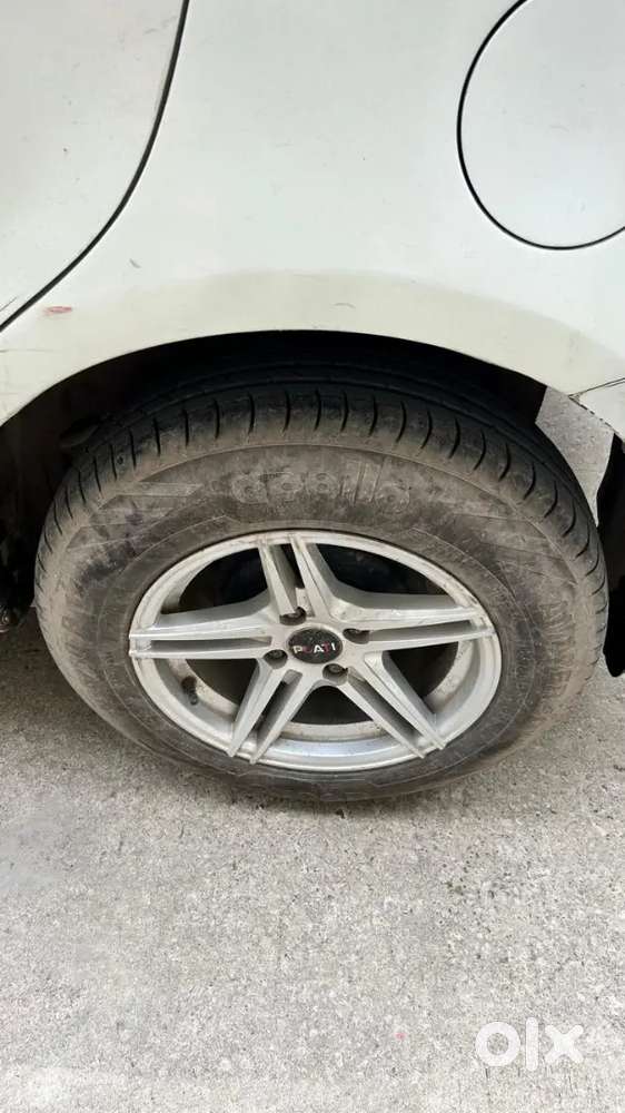 Maruti Suzuki Swift Lxi 2016