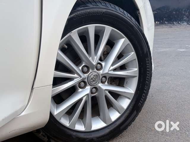 Toyota Camry Hybrid 2.5, 2017, Petrol