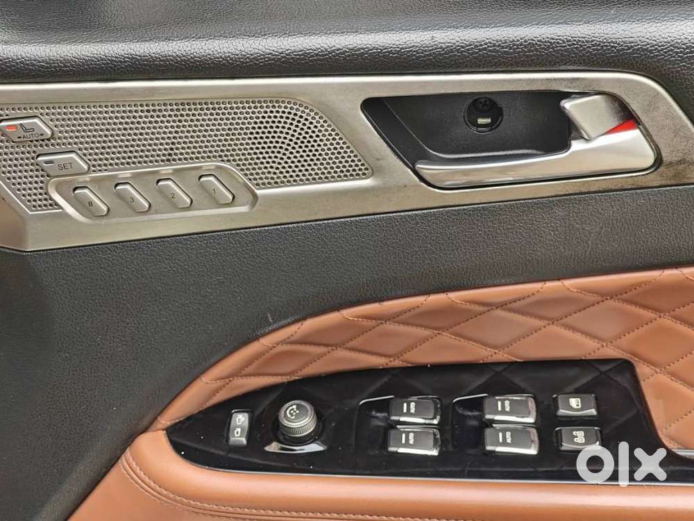 Mahindra Alturas G4 4wd At, 2019, Diesel