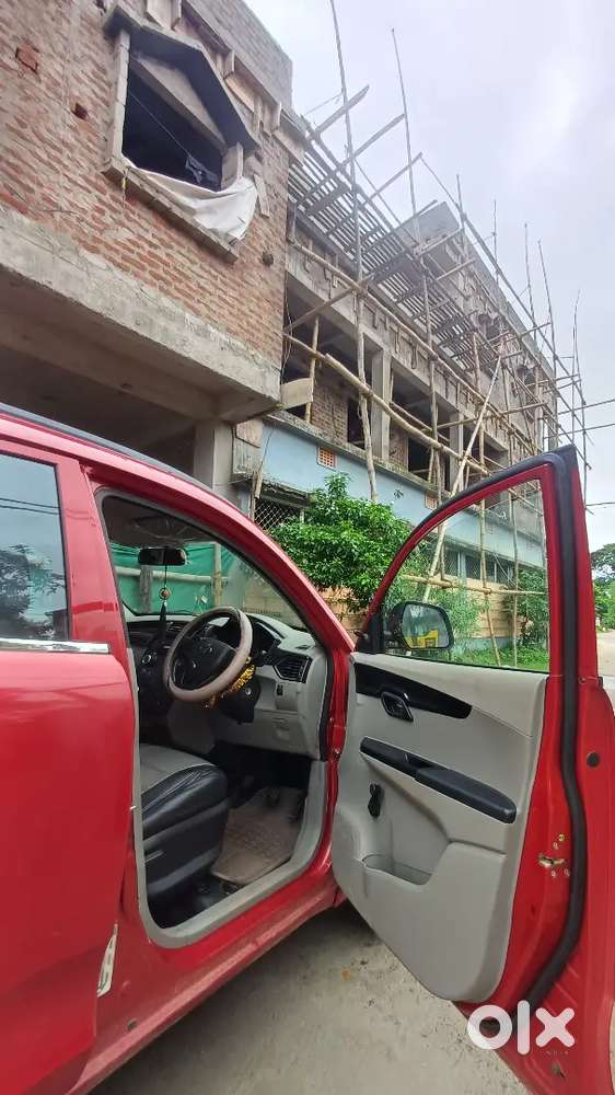 Mahindra Kuv 100 G80 Petrol 2017