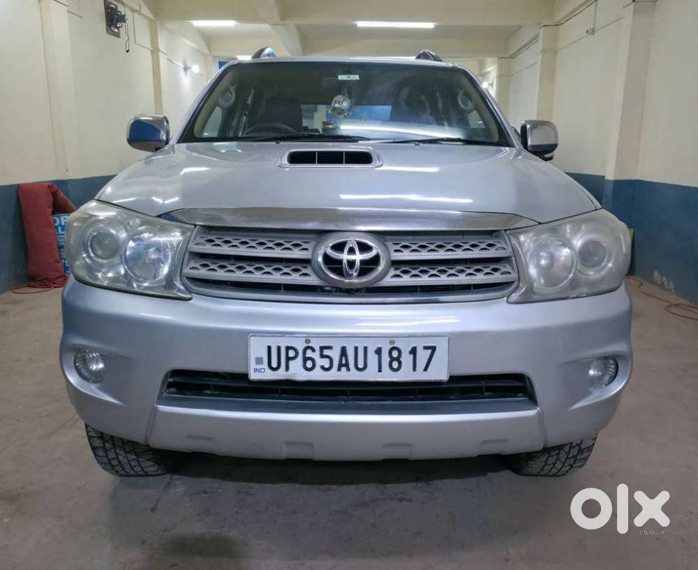 Toyota Fortuner 4x4 Manual Limited Edition, 2010, Diesel