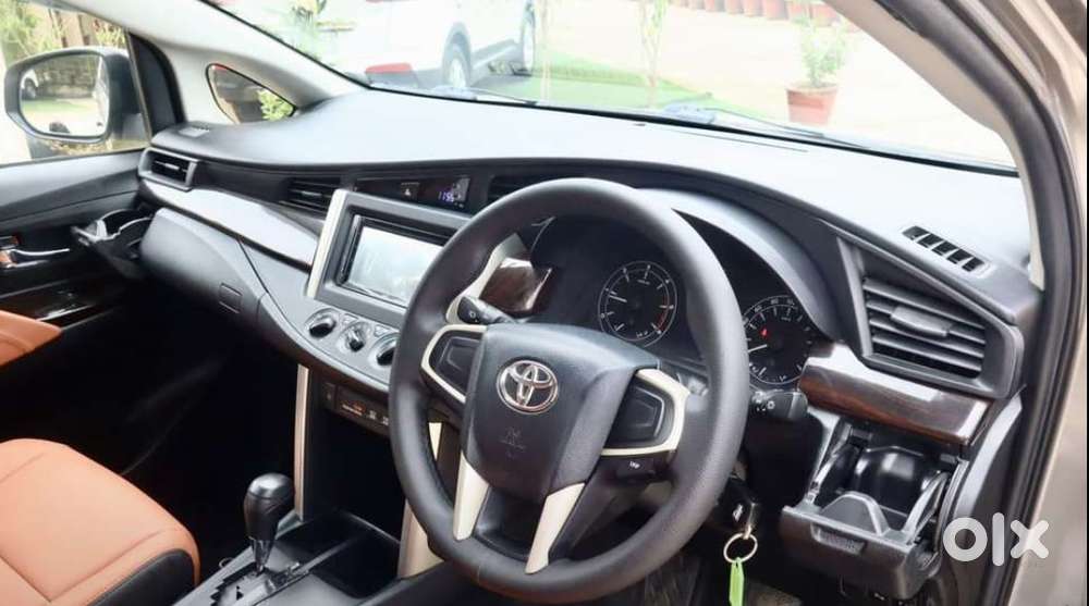 Toyota Innova Crysta 2.8 Gx At, 2016, Diesel