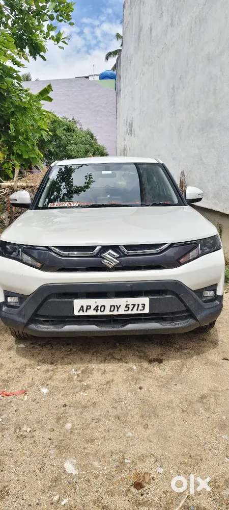 Maruti Suzuki Brezza 2024 Petrol Well Maintained