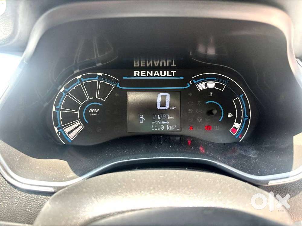 Renault Triber Rxz, 2022, Petrol