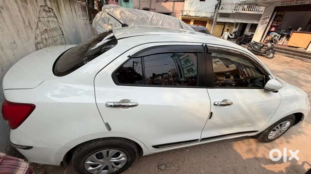 Maruti Suzuki Dzire 2024 Petrol 43000 Km Driven